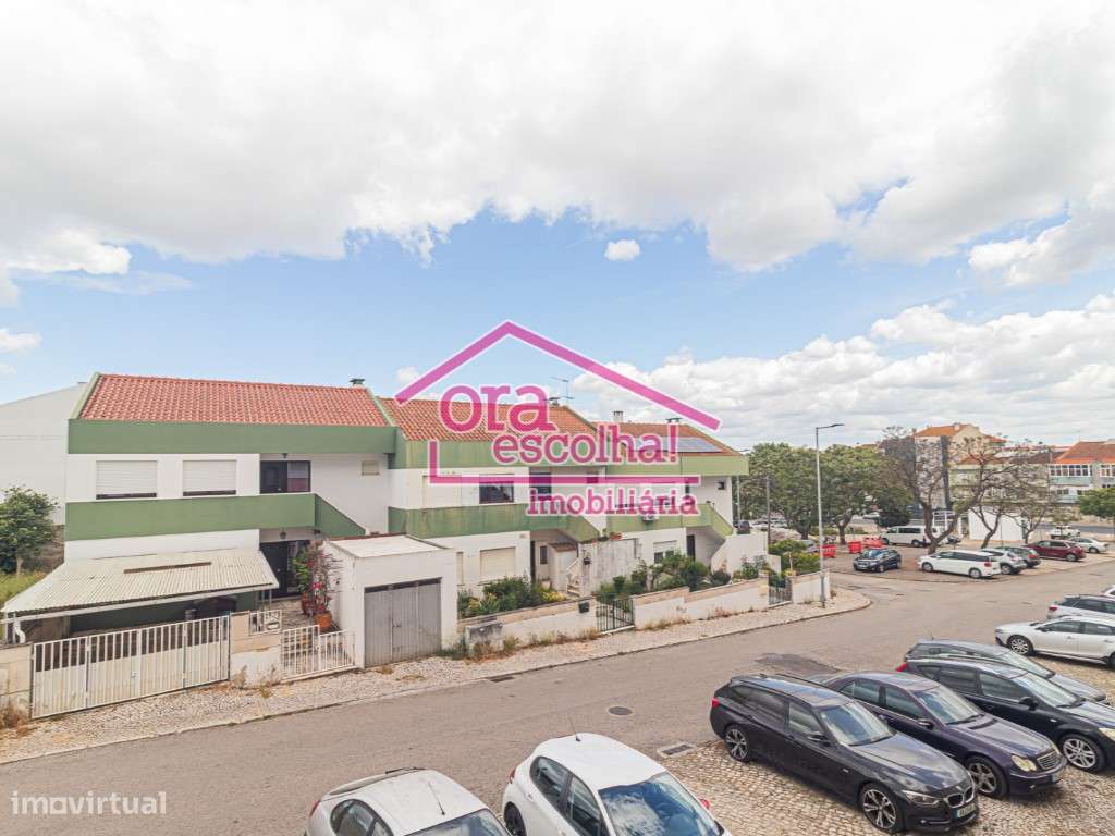 Apartamento T3 inserido no 1º andar totalmente REMODELADO em Paio P...-14