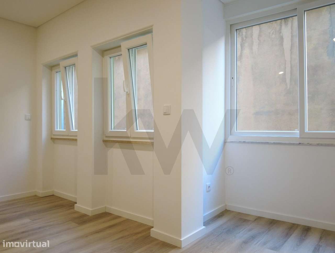 Apartamento T2, remodelado, Barreiro-17