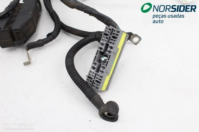 Instala elect comparti motor Chevrolet Spark|10-13 - 2