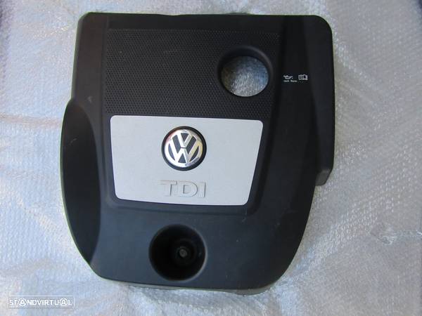 Tampa motor VW GOLF 4 / BORA  motor 115 cv - 1