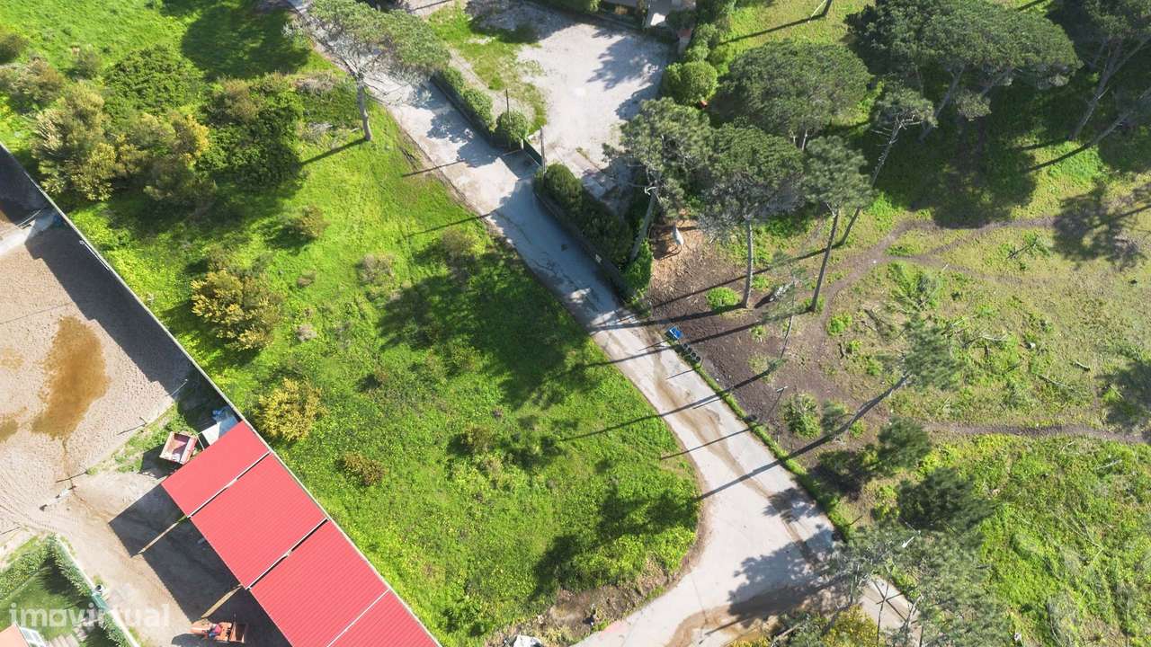 Lote de Terreno Urbano a poucos minutos do Atlântico – Praia das Maçãs - Grande imagem: 5/24