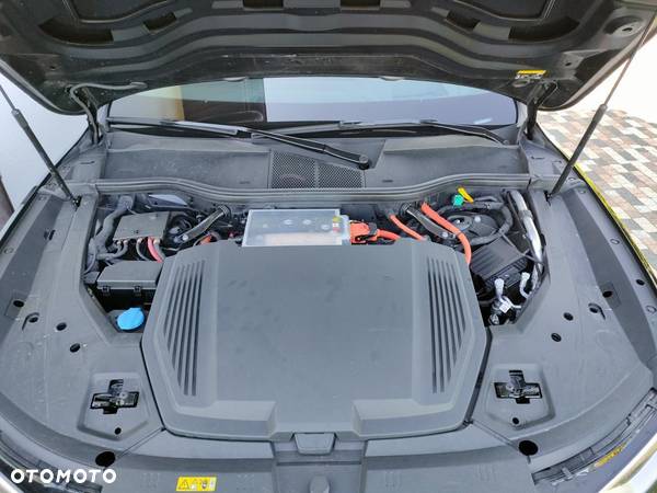 Audi e-tron 55 Quattro S Line - 26
