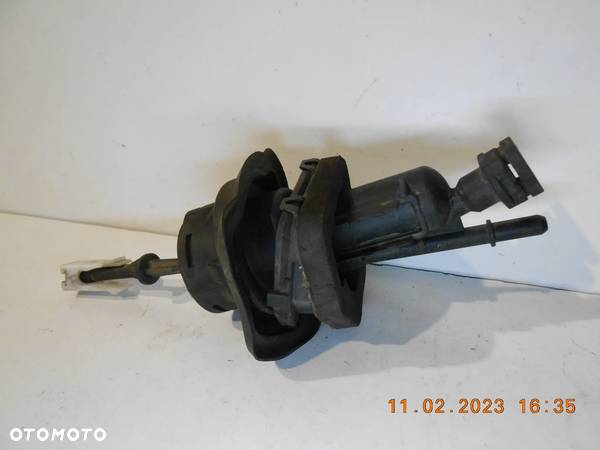 WYSPRZEGLIK POMPKA FORD C MAX FOCUS VOLVO C30 V50 S40 3M517A543BF - 1