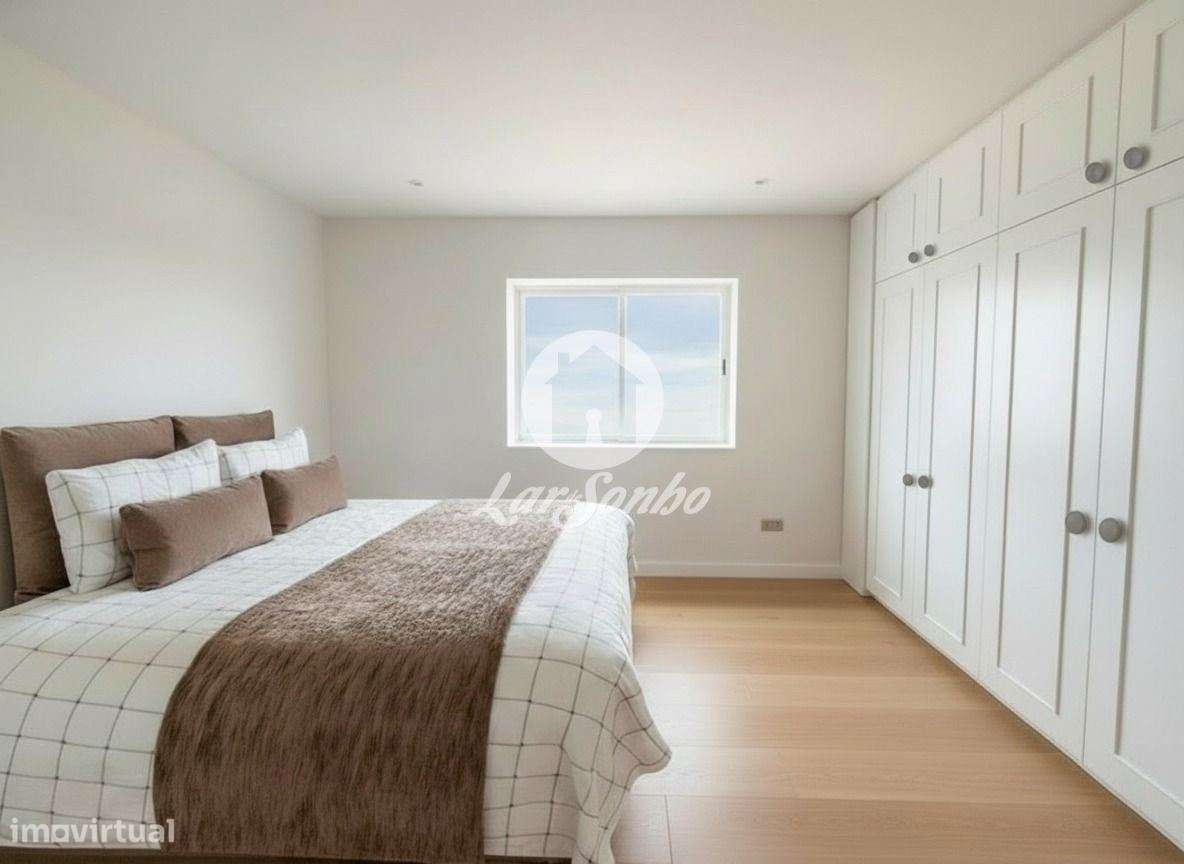 Apartamento T2 em Remodelação | Nogueira da Maia | Garagem + Elevad... - Grande imagem: 3/17