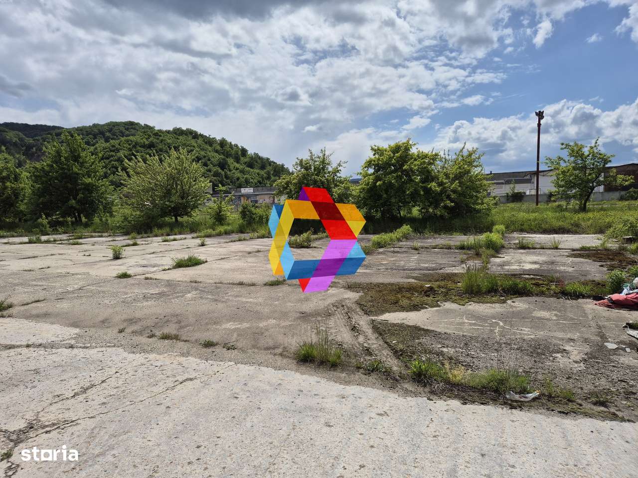 Platforma betonata de inchiriat Brașov - 1000 mp - Imagine principală: 4/4