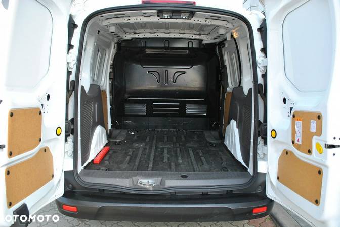 Ford Transit Connect - 19