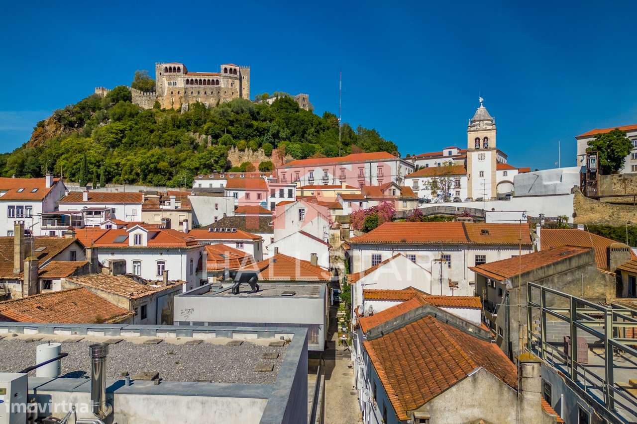 Apartamento T2 / Rentabilidade / Centro Histórico de Leiria-0