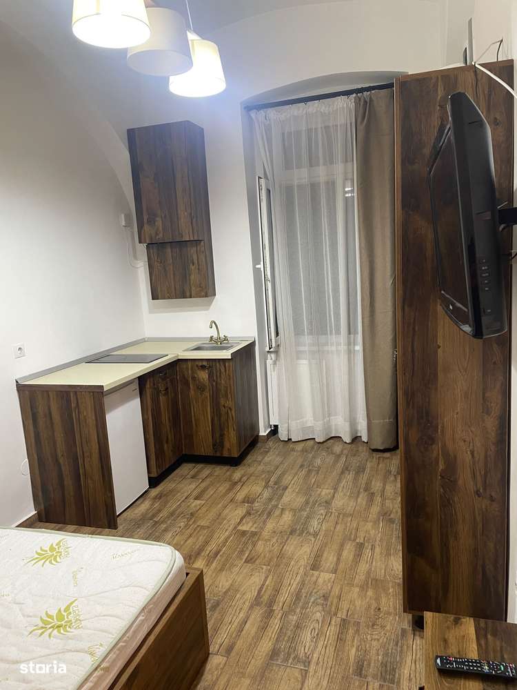 Garsoniera | Centrul Istoric | Liceul Andrei Saguna - Imagine principală: 2/4