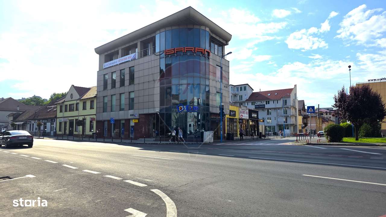 Birouri top de închiriat în Brașov, spațiu premium ultracentral - Imagine principală: 2/18