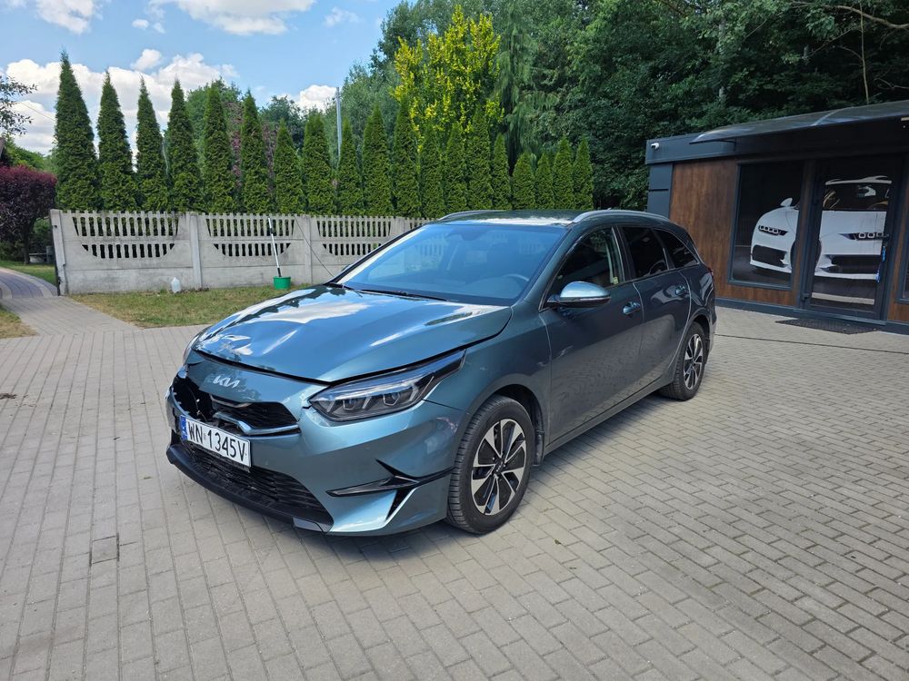 Kia Ceed III (2018-) 1.5 T-GDI M 2025