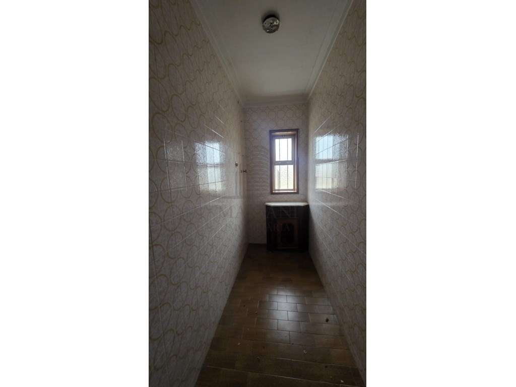 **Moradia de 4 frentes em Arcozelo - Oportunidade Única! **-8