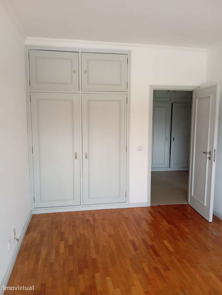 Magnífico apartamento T2 em S. João da Madeira-20