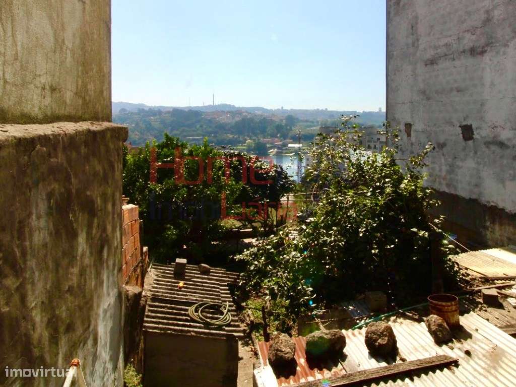Prédio com vistas para o Rio Douro-32