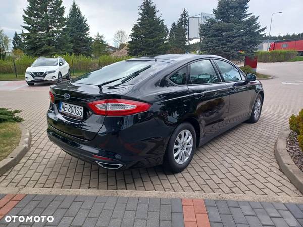 Ford Mondeo 2.0 TDCi Titanium PowerShift - 4