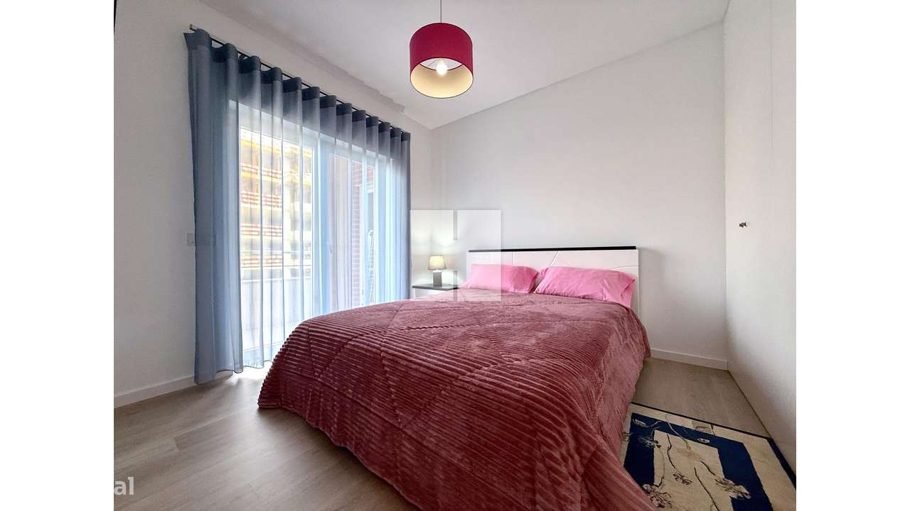 Luxuoso T-3 na Qtª Santa Maria-31