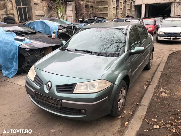 Dezmembrez Renault Megane 2 facelift verde 2006 1,5 dci Euro 3 - 3