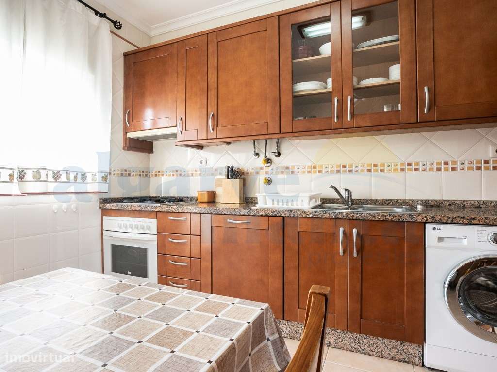 Andar de Moradia T2+1 perto da Praia da Lota, Algarve-8