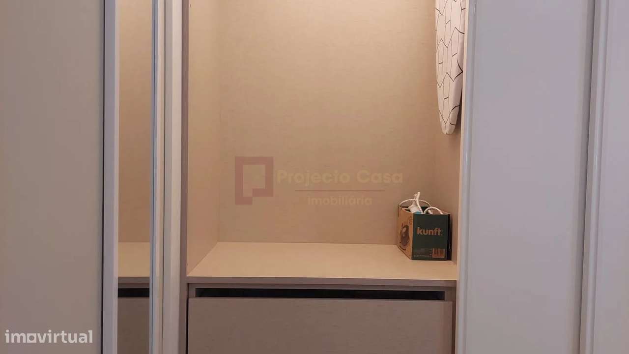Apartamento T0+1 Mobilado Porto-13