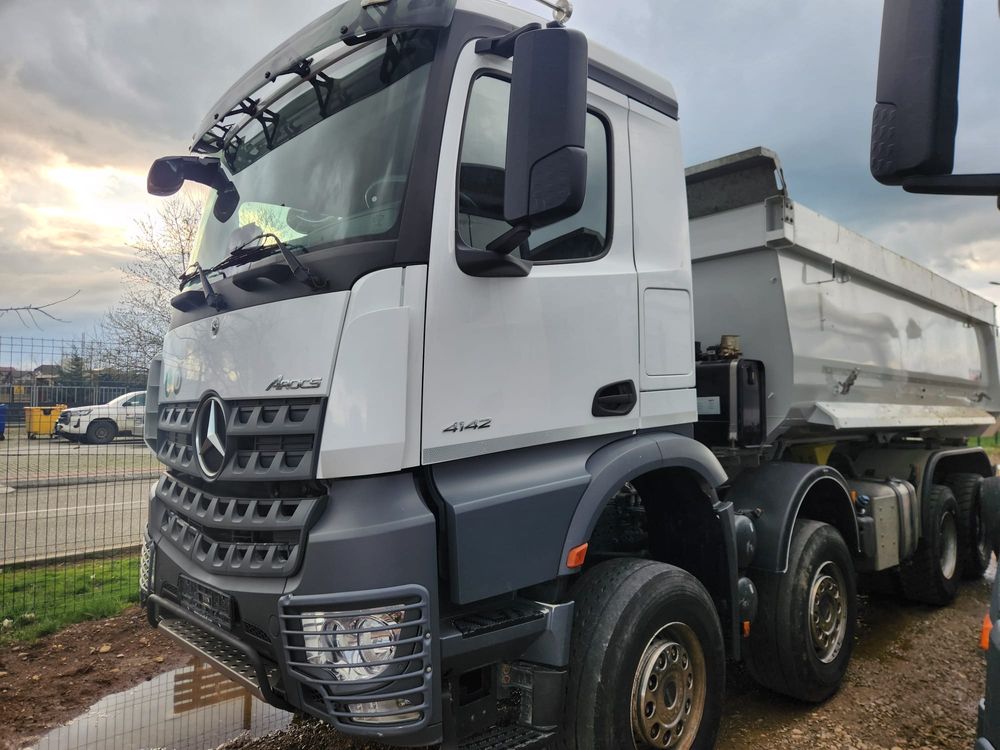 Mercedes-Benz Arocs 2022