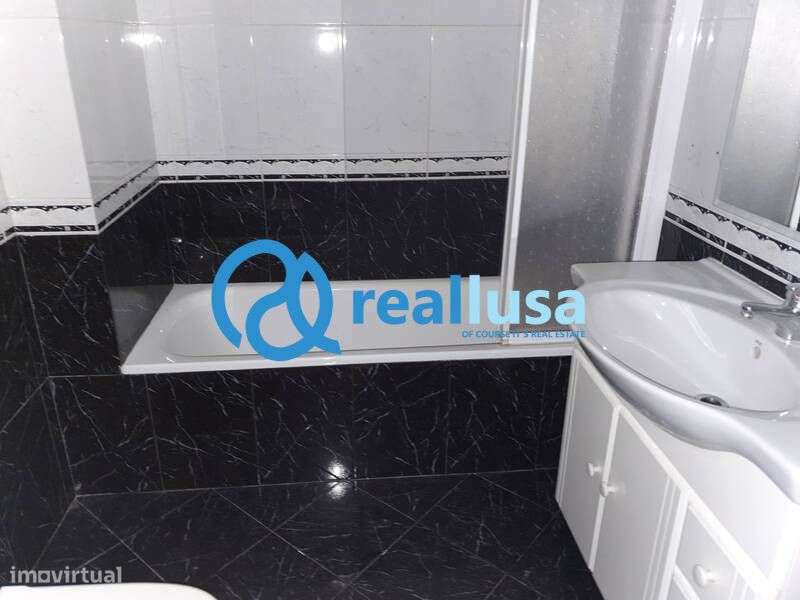 Apartamento T2 c/ garagem Rio Tinto Gondomar-10