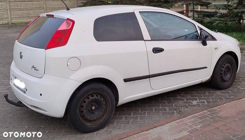 Fiat Grande Punto - 5