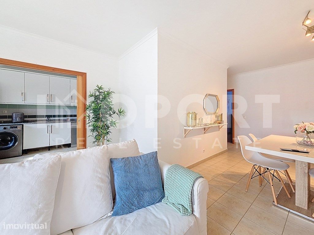 Apartamento T3 Luminoso e Aconchegante - Parchal - Grande imagem: 1/31