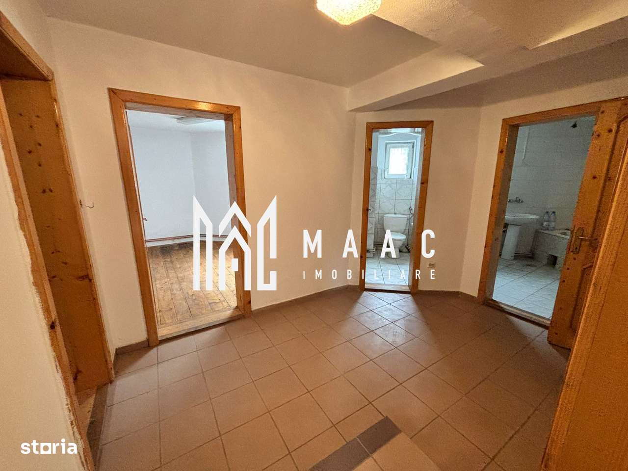 Casa Individuala | 12 Camere | 480MP | Teren380 MP | Central - Imagine principală: 3/20