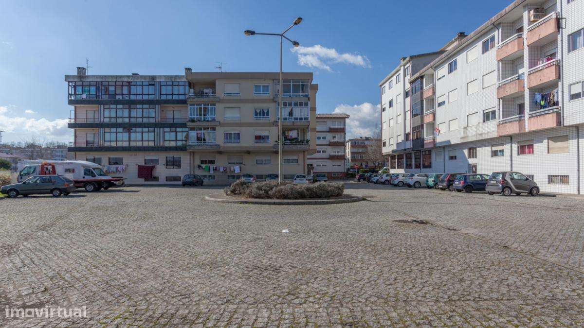 Quarto - localizado em Maia - Grande imagem: 5/10