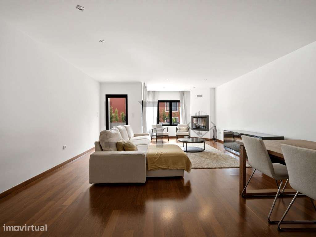 Fantástico Apartamento T3 de Luxo para Arrendamento com Terraço, Pi... - Grande imagem: 2/28