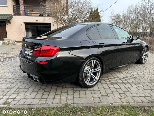 BMW M5 Standard - 11