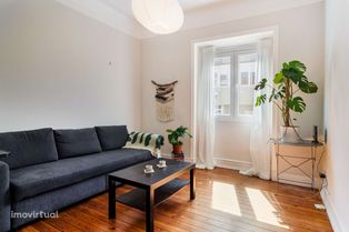 Apartamento T2+1 renovado na Junqueira, Lisboa