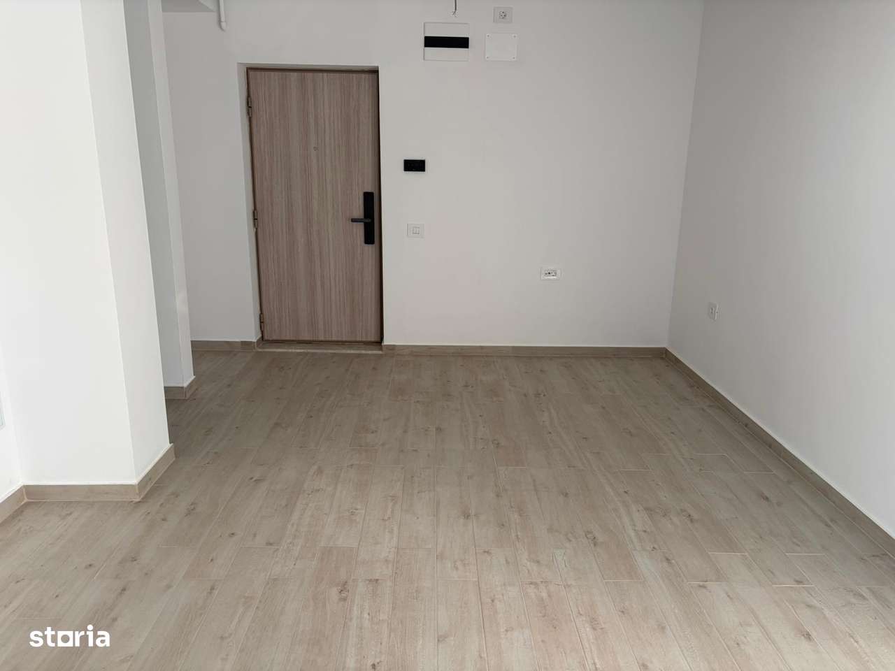 Exclusivitate-Mamaia Nord, ap. 2 cam, etaj 3, vedere la mare, piscina-4