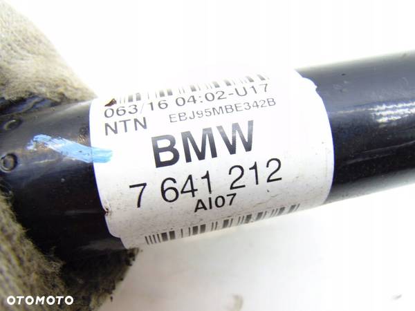 PÓŁOŚ PRZEGUB PRAWY TYŁ 7641212 BMW i3 i01 - 4