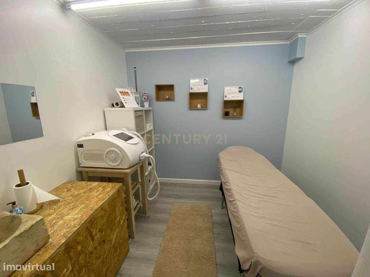 Trespasse de Espaço Comercial – Zona Emblemática da Costa da Caparica-20