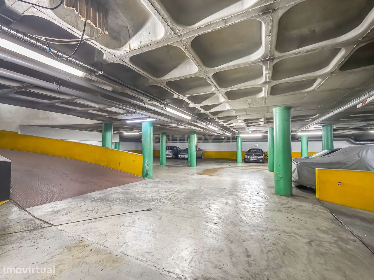 Parqueamento em Entrecampos - Grande imagem: 4/6