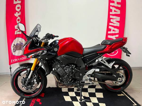 Yamaha FZ - 12