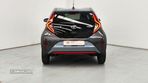 Toyota Aygo X 1.0 Undercover - 4