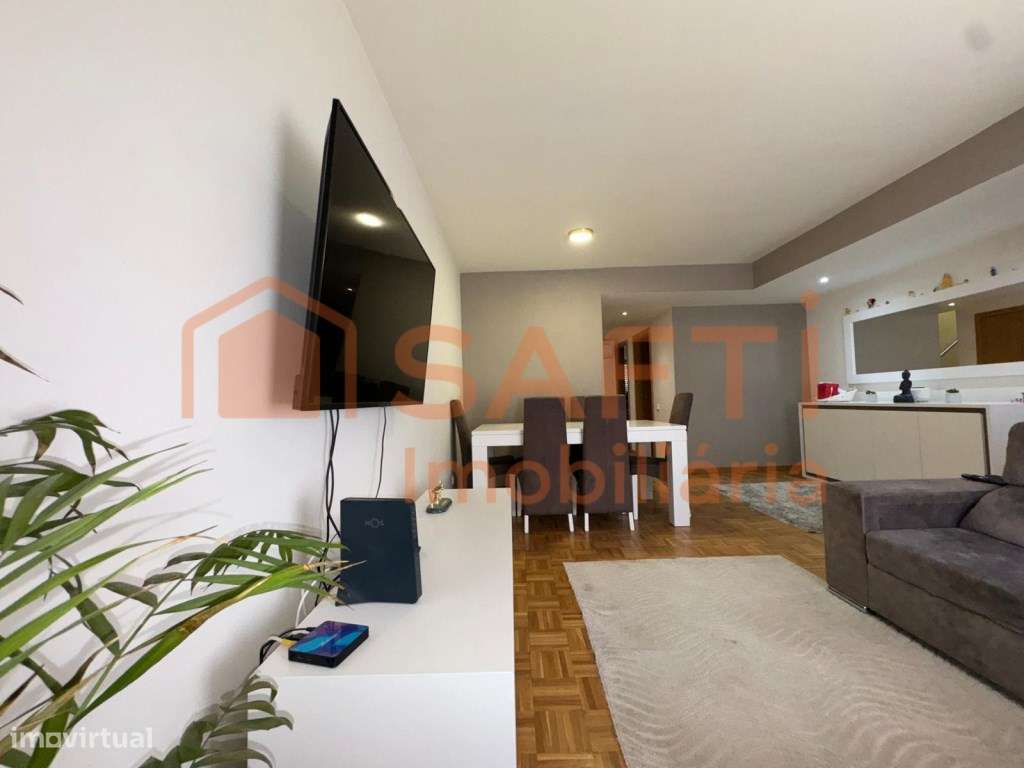 Moradia T4 em banda - Grande imagem: 2/18