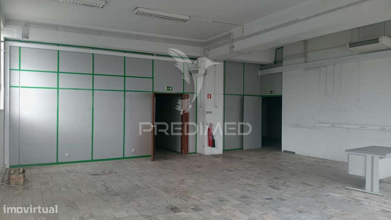 Edifício Industrial 1030m2 na Venda Nova, Amadora. - Grande imagem: 5/16