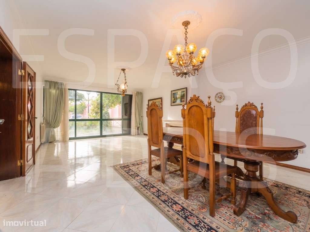 Moradia em Condomínio Privado com Piscina e Jardim | Luz Natural, P...-10