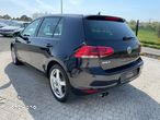 Volkswagen Golf - 6