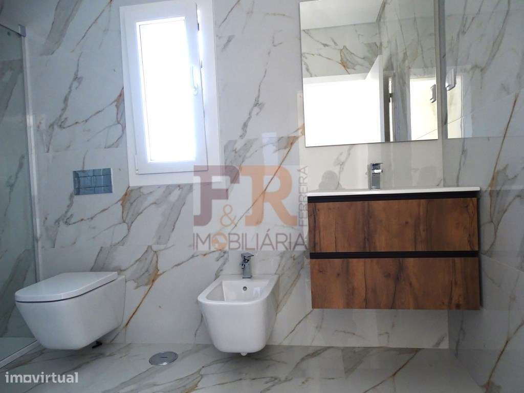 Moradia Duplex T3 Pinhal General ,Fernão Ferro-4