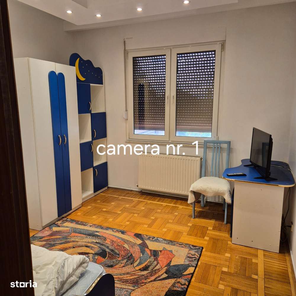 Marghita-Vânzare apartament 5 camere,3 băi,224 mp utili - Imagine principală: 5/17