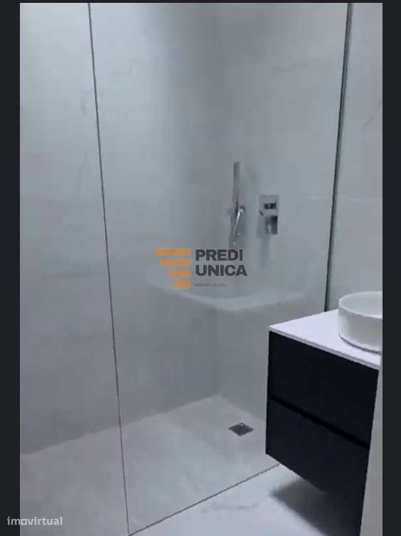 Moradia T3+1  Arquitetura Moderna Oferta ato escritura-22