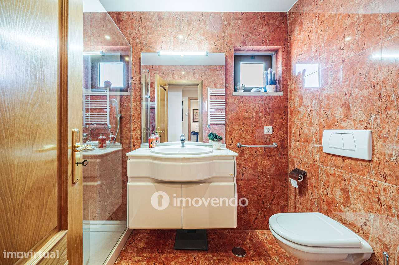 Apartamento T2 com garagem em condomínio com jardim, Paço de Arcos-20