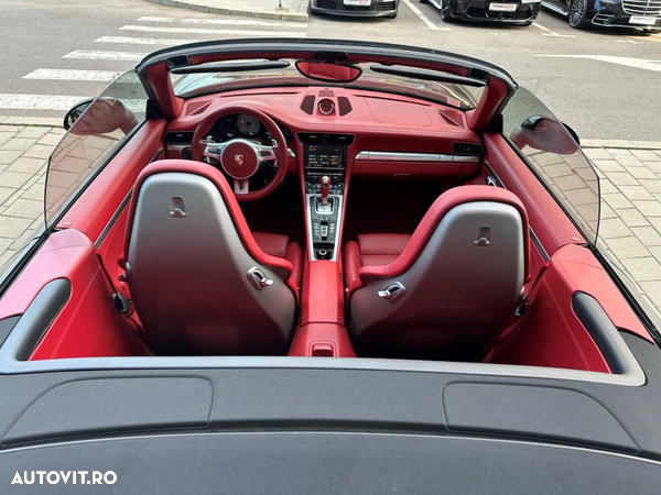 Porsche 911 Carrera S Cabriolet PDK - 11