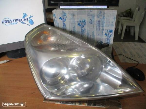 Farol Far1372 KIA CARNIVAL 2 2009 2.9 CRDI 185CV 5P CINZA DRT H7+H1 - 4