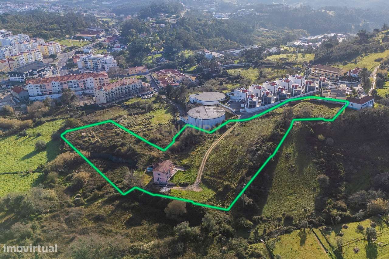 Terreno com excelente capacidade construtiva-0