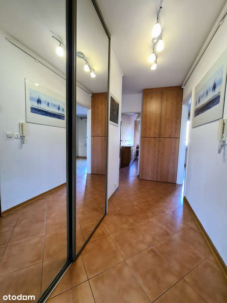 3-4 pokoje, blisko metra, 2 miejsca i duża komórka w cenie!-7