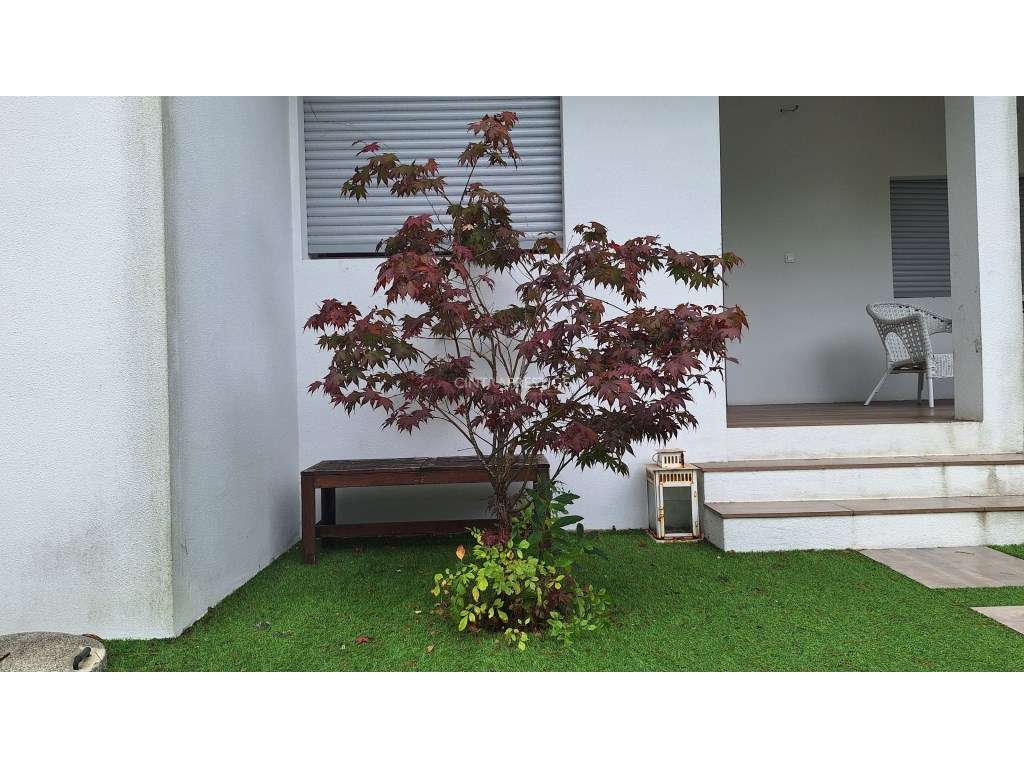 Moradia T5 Remodelada com Painéis Fotovoltaicos - Monte Santos, Sintra-27